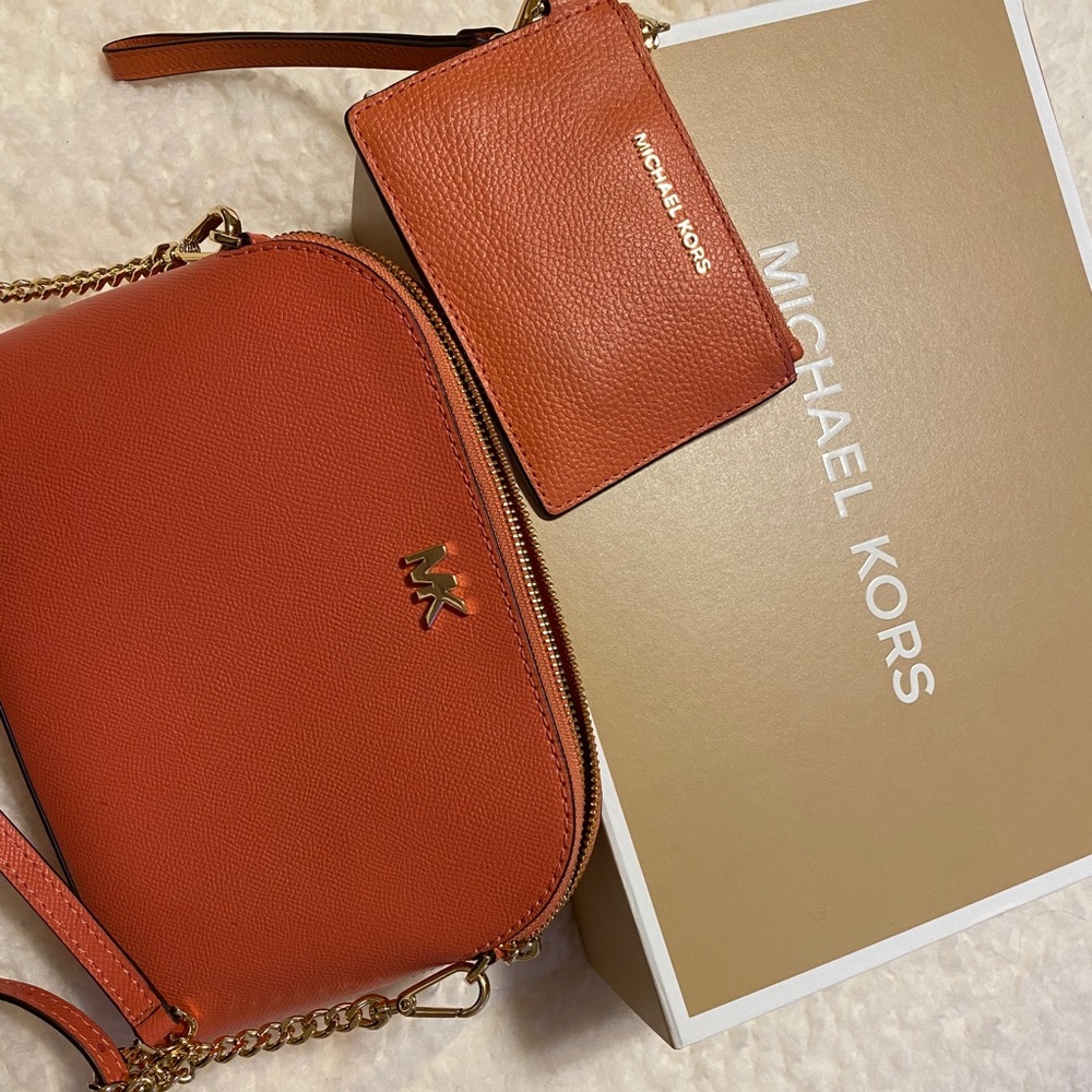 Purse and wallet